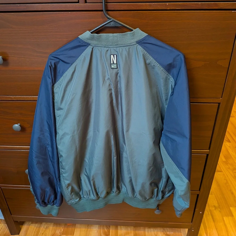 Vintage nike windbreaker Pullover Blue And Green Marsupial Pocket sz M - Picture 2 of 5